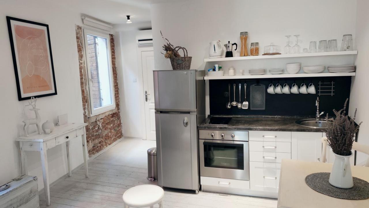 רוביני Davor Holiday Apartments מראה חיצוני תמונה